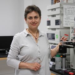 photo of Dr. Iuliana Lazar